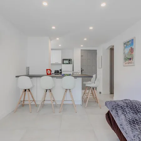 Beau 40m² Proche Du Centre * Saint-Raphael (Var)